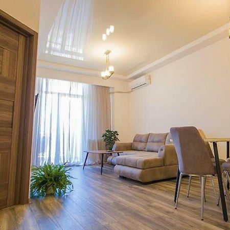 Tikas Home Апартаменты Tbilisi Bagian luar foto