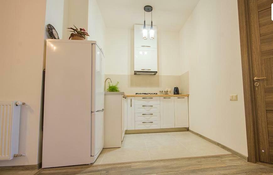 Tikas Home Апартаменты Tbilisi Bagian luar foto